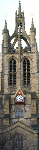Een kerktoren in Newcastle